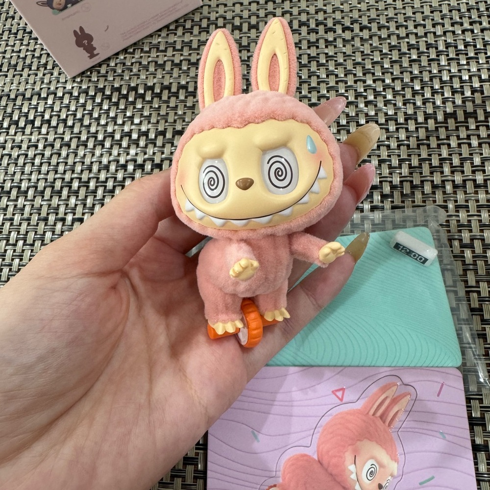 Popmart Labubu Lazy Yoga Ab Roller